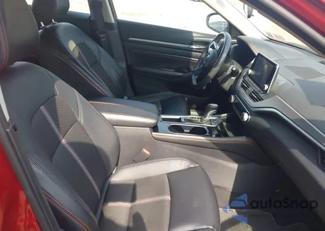 2023 Nissan Altima Sr Fwd z USA, uszkodzony, nr VIN 1N4BL4CV7PN300541